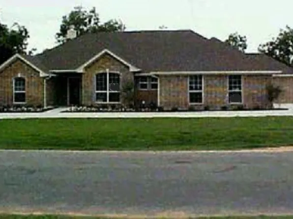 5707 Nutcracker Dr, Granbury, TX 76049