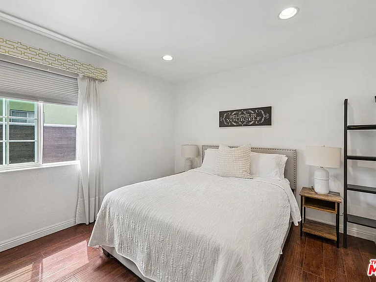 3707 Exposition Blvd — Photo 11