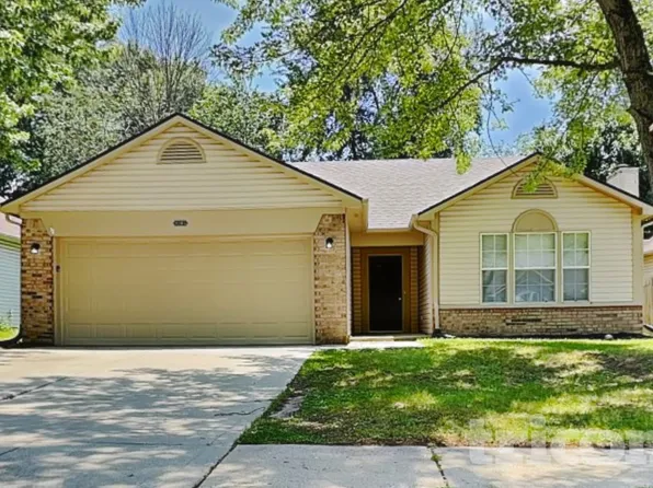 8341 Country Club Blvd, Indianapolis, IN 46234