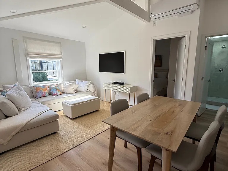 1154 S Highland Ave #1154 — Photo 3