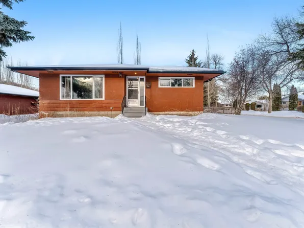 12202 45th St NW, Edmonton, AB T5W 2V3