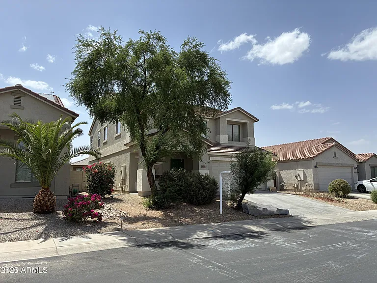 9226 N 182nd Dr — Photo 3