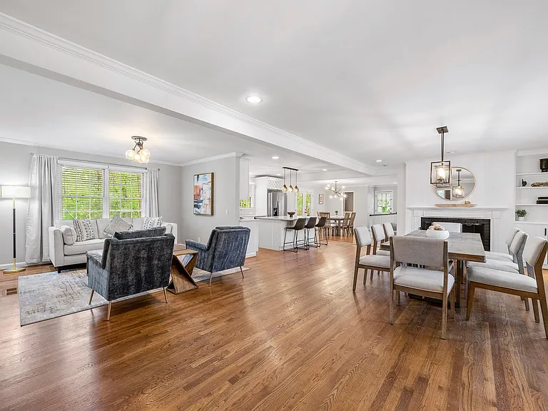550 High Point Ln — Photo 1