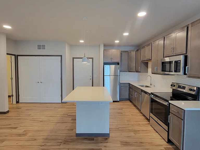 Van Buren East — Photo 40