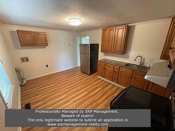 3rd image of 1206 Gaston Ave
