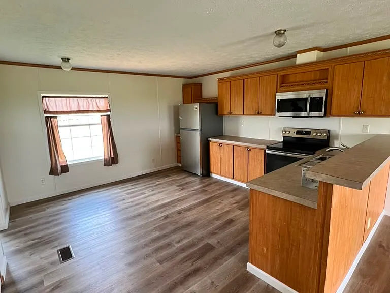 5410 Highway 467 — Photo 5