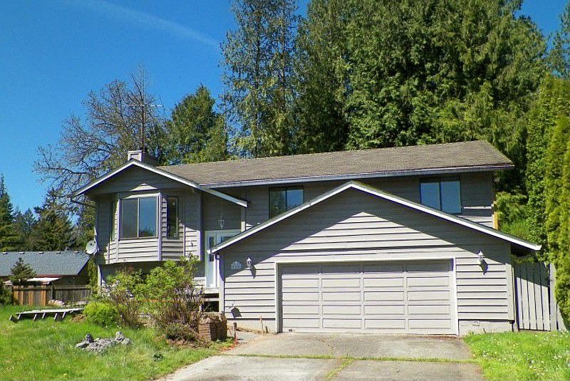 1st image of 8104 NE 92nd Cir