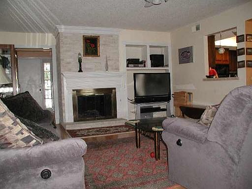 2nd image of 5850 ROYAL RIDGE DR