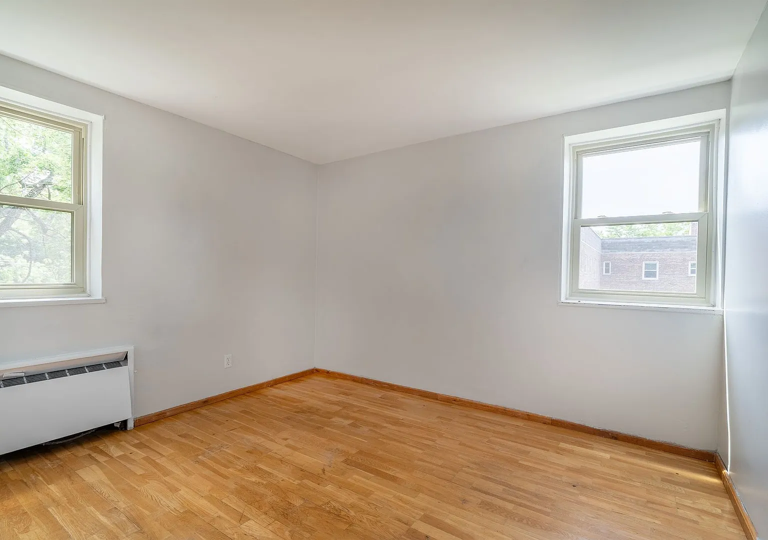Delaware Ave Apartments — Photo 2