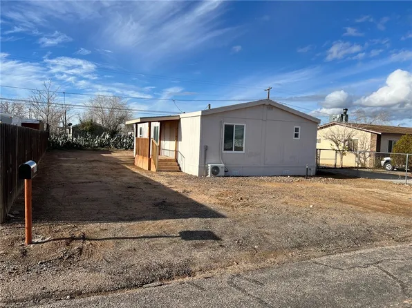 3678 E Canary Ln, Kingman, AZ 86409