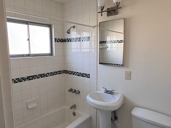 4th image of 4150 Cleveland Ave APT 7