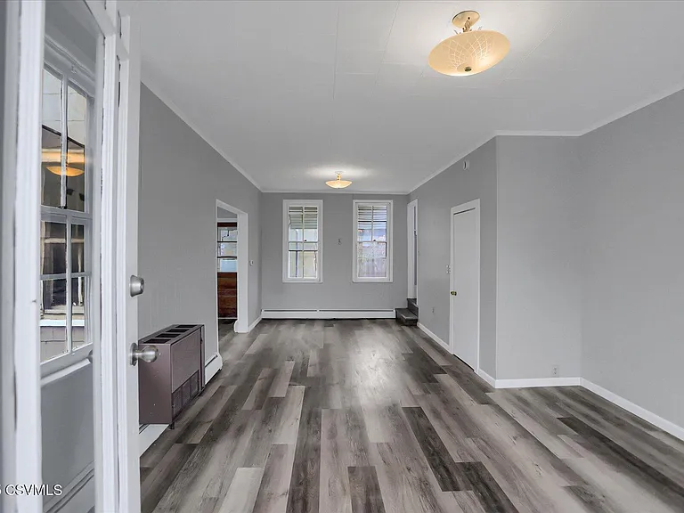 114 S 5th St — Photo 3