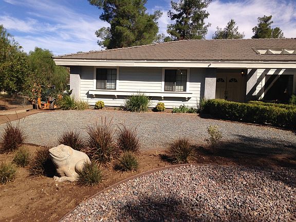 2nd image of 12939 Sierra Hwy