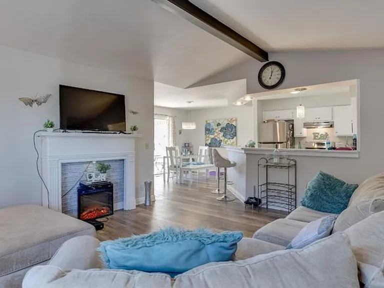 2334 Twisted Oak Dr #2334 — Photo 9
