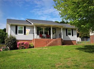 204 Belleview Dr NE, Conover, NC 28613