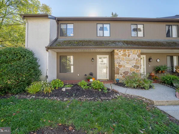 140 Pinecrest Ln, King Of Prussia, PA 19406