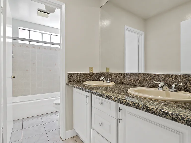 8801 Monterey Cir — Photo 16