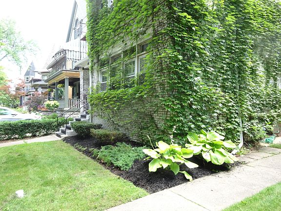 3rd image of 467 Norwood Ave APT 2