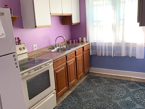4th image of 5274 Williamson St