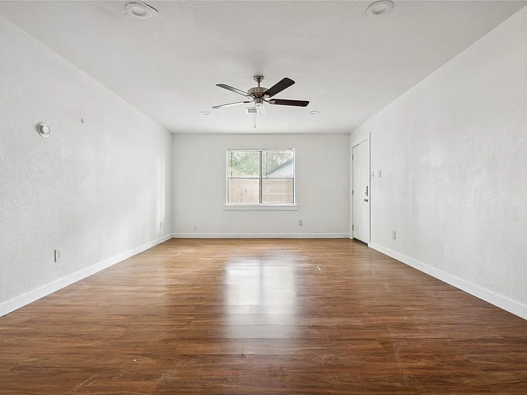 4210 Delhi St #1/2 — Photo 6