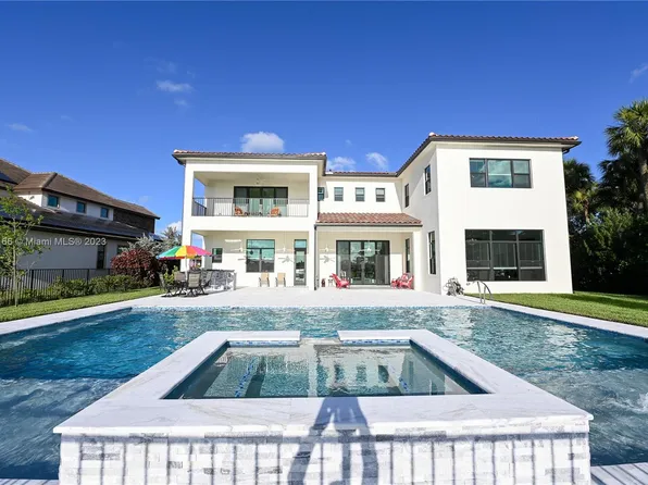 9435 Grand Prix Ln, Boynton Beach, FL 33472