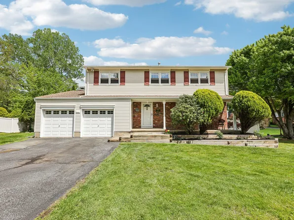11 Howard Avenue, Tappan, NY 10983