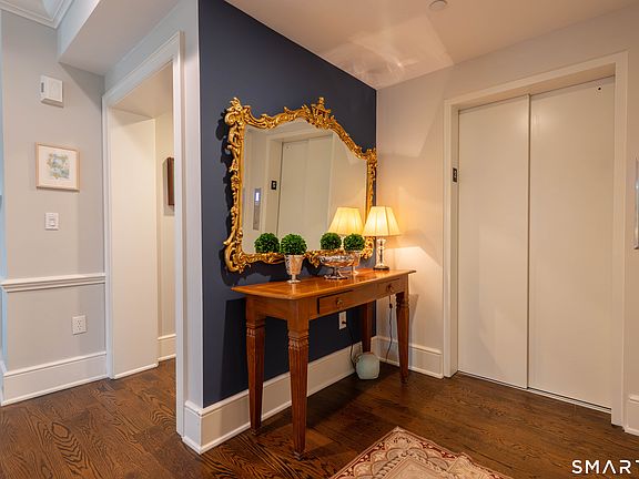 4th image of 44 Elmwood Drive #44
