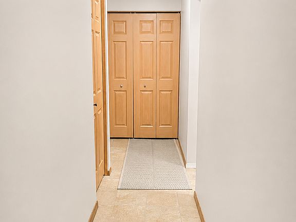 4th image of 10451 Greenbrier Rd APT 122