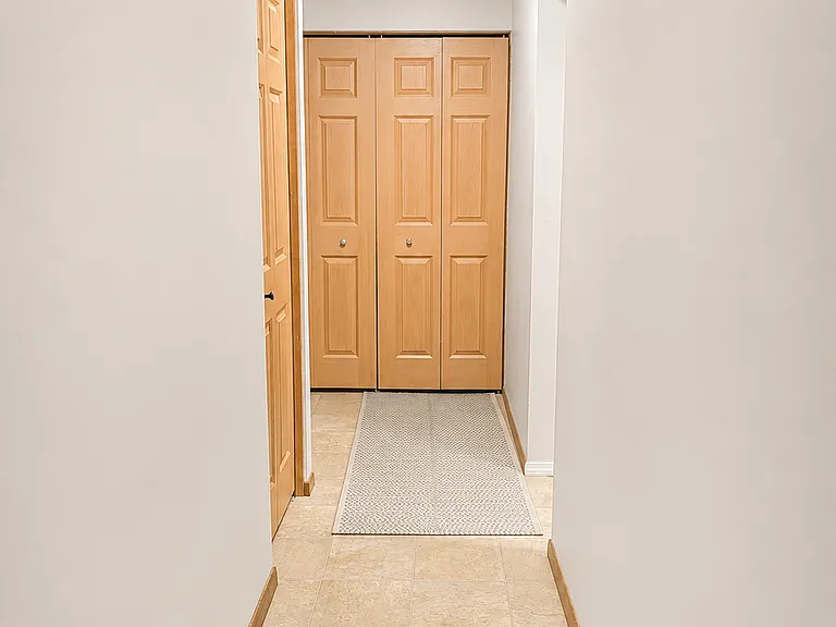10451 Greenbrier Rd #122 — Photo 4