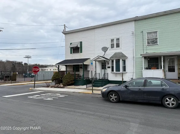 14 Linden St, Stroudsburg, PA 18360