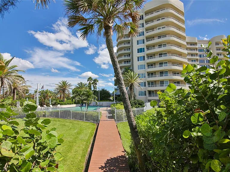 775 Longboat Club Rd #405 — Photo 1