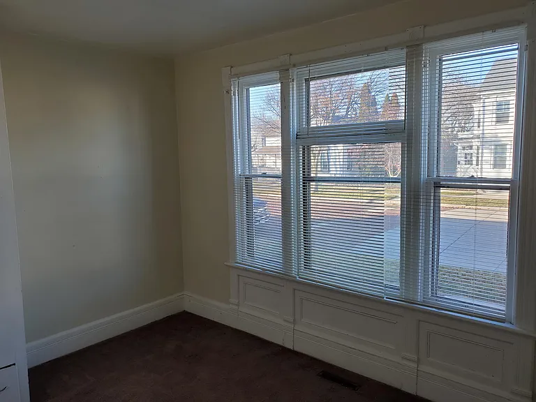 LARGE Bedroom 1