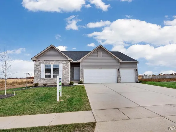 28918 Old Court Dr, Foristell, MO 63348