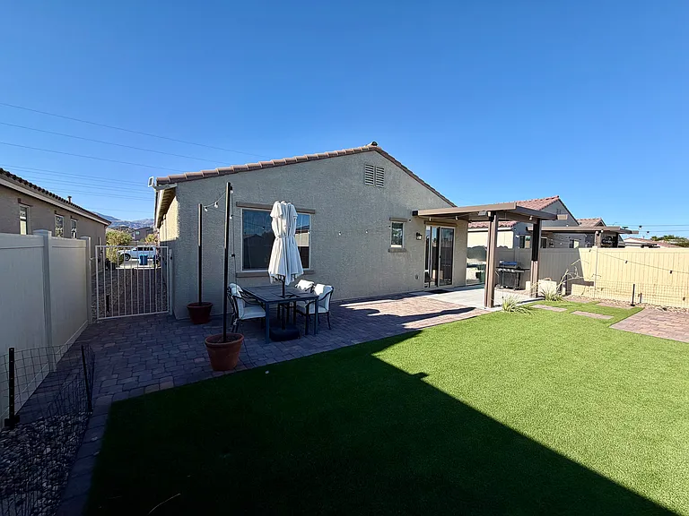 2623 Stanhurst Ave — Photo 17
