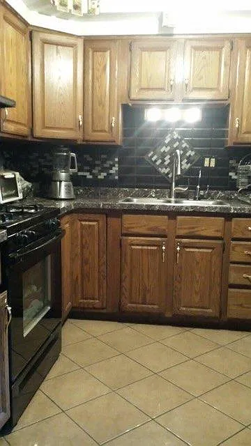 2 bed, 810 sqft, $1,650 — Photo 2
