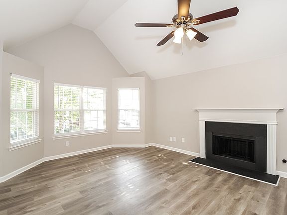 4th image of 11562 Registry Blvd
