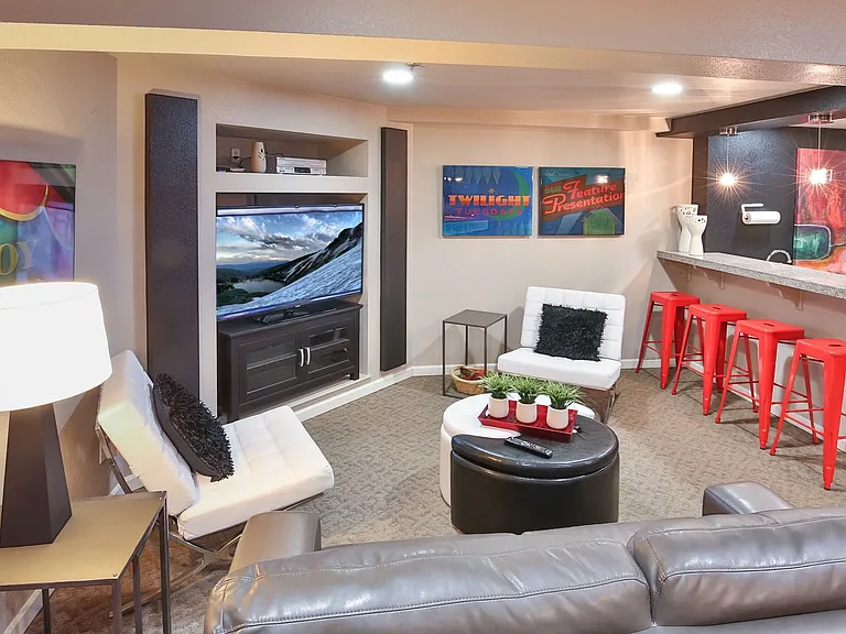 Convenient Living near Historic Humboldt District! — Photo 20