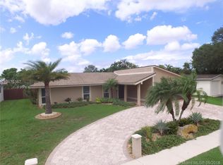 11901 NW 13th Ct, Pembroke Pines, FL 33026