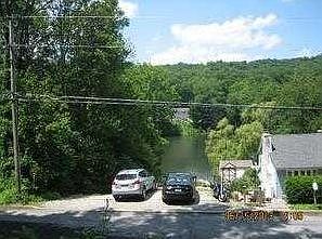 5th image of 80 E Shore Dr