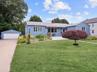 563 New Boston Rd, Fall River, MA 02720