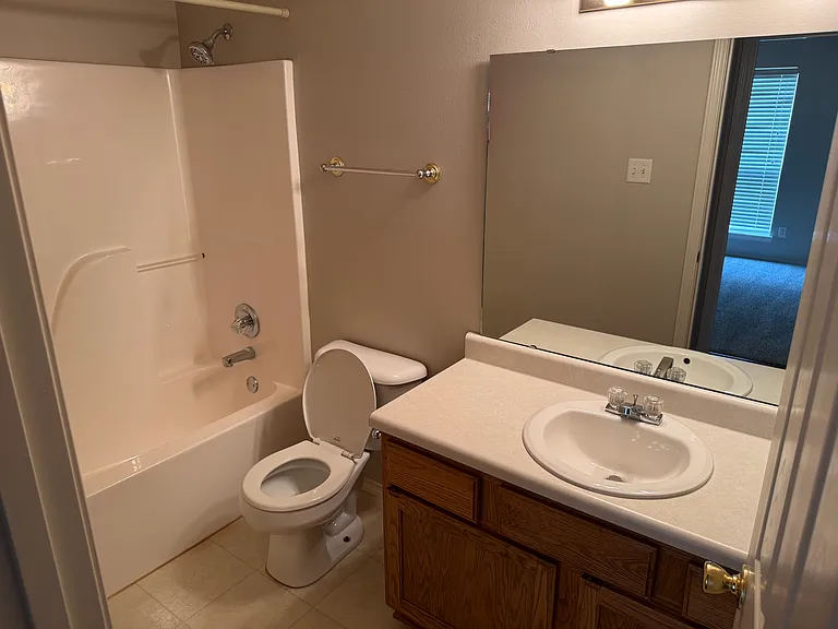 1108 Kenwood Cv — Photo 11
