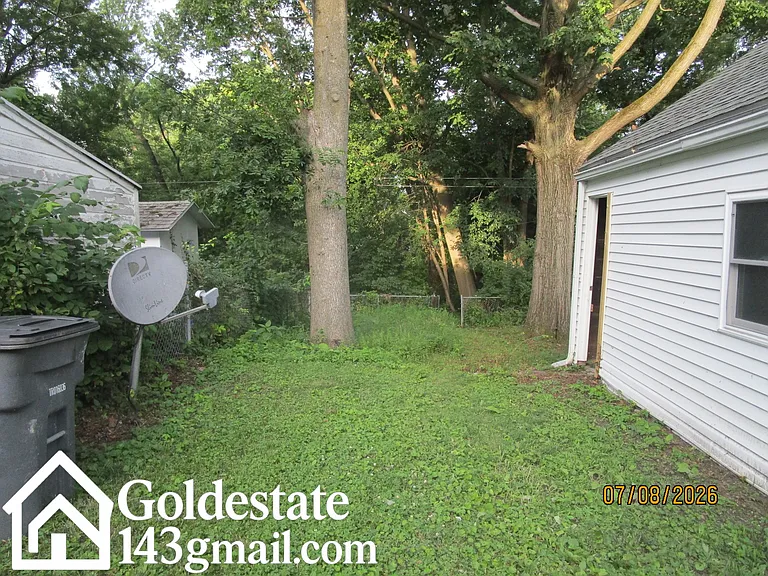 837 Wylie Ave — Photo 22