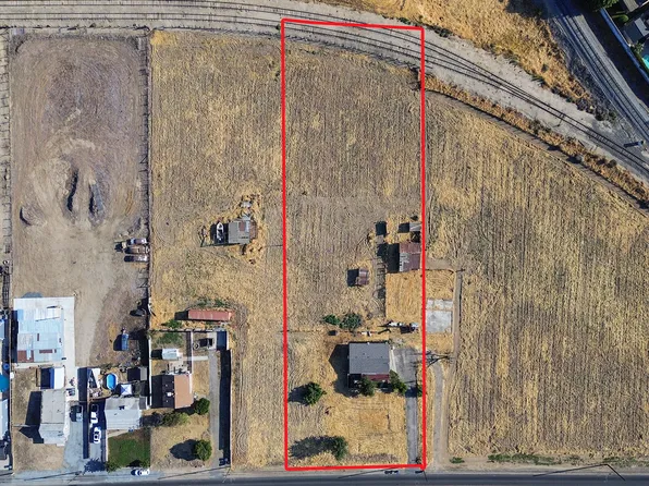 1240 E K Avenue, Visalia, CA 93292
