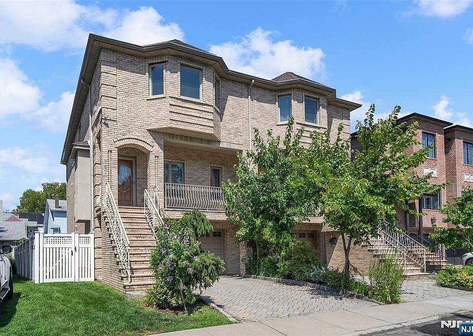 1st image of 767 W End Avenue