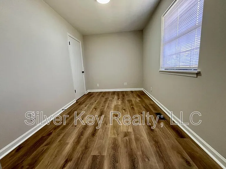 1719 Reed Rd — Photo 36