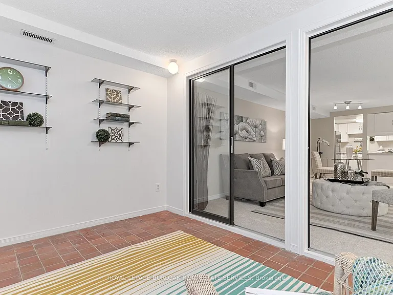 895 Maple Ave #212 — Photo 6