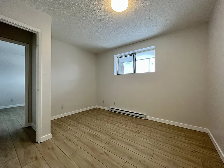 306 Balsam St #20 — Photo 14