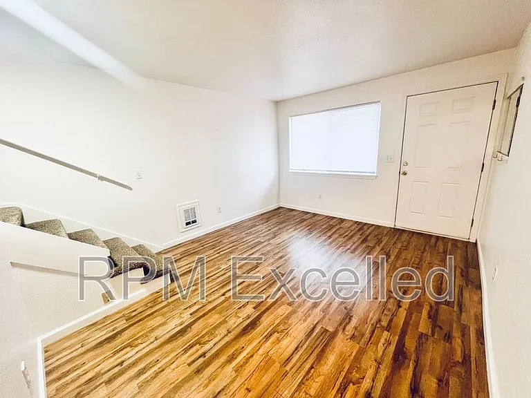 634 M St NE #4 — Photo 4