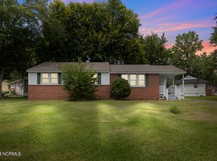 504 Cherokee Dr, Jacksonville, NC 28540