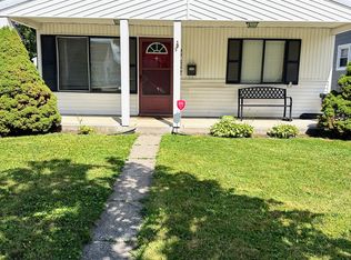 27342 Brettonwoods St, Madison Heights, MI 48071